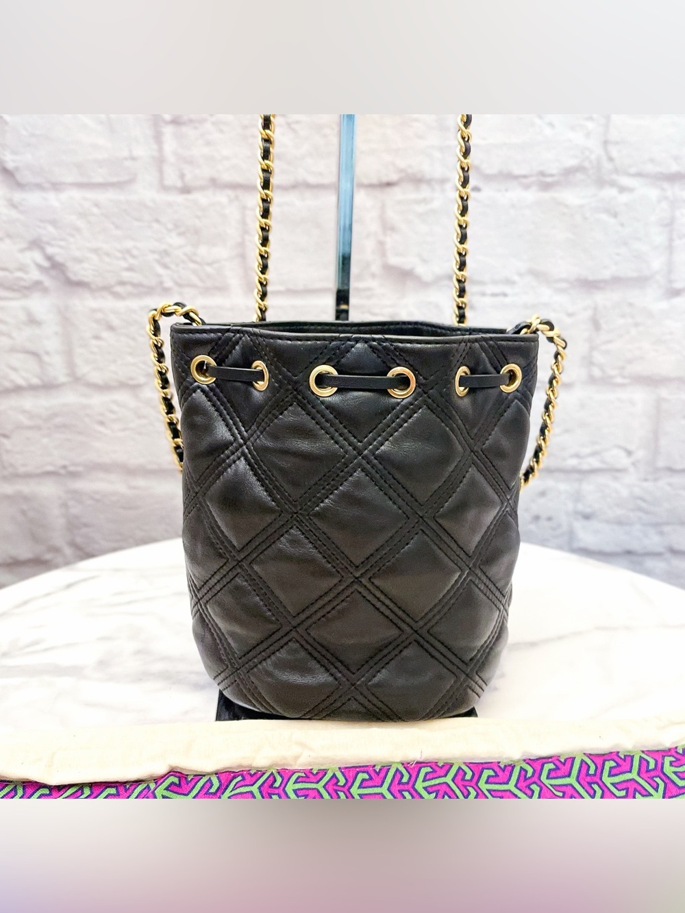Tory Burch Fleming Soft Mini Bucket Bag Quilted Black EUC - Picture 9 of 10